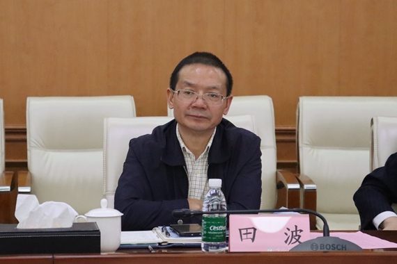 重庆理工大学党委常委、副校长田波讲话  学校供图 华龙网发