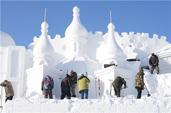 哈爾濱太陽島雪博會雪塑作品12月下旬完成