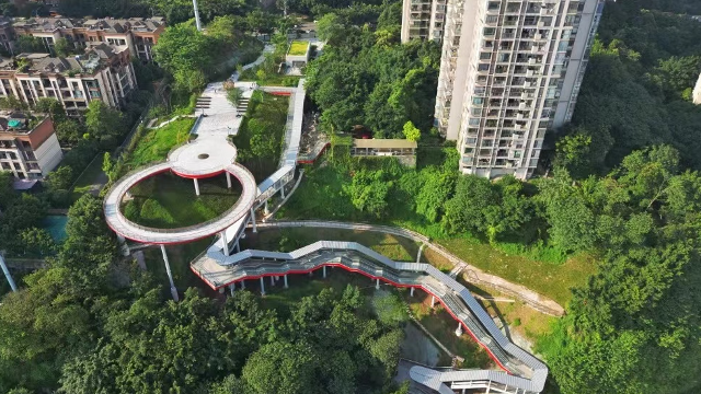 构建绿色慢行体系 重庆中心城区已完成37个轨道站点步行便捷性提升