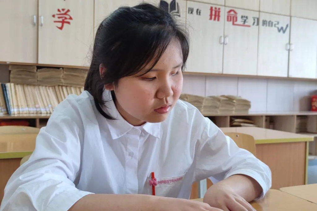 重庆市特殊教育中心九年级学生王紫菡。重庆市特殊教育中心 供图