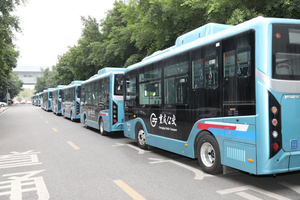 3待投用的公交车。重庆两江新区警方供图