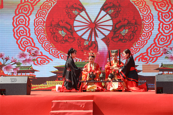 活动现场汉婚仪式表演。云阳县委宣传部供图 华龙网发