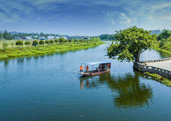 龙溪河（梁平段）被评为 “长江经济带美丽河流”“重庆市十大最美河流”。梁平区融媒体中心供图