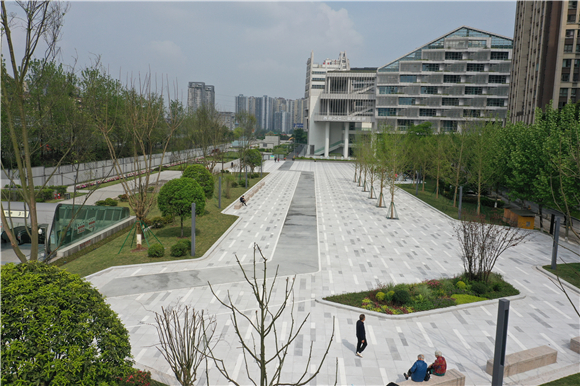 数字景观广场建成后。九龙坡区城市管理局供图 华龙网发