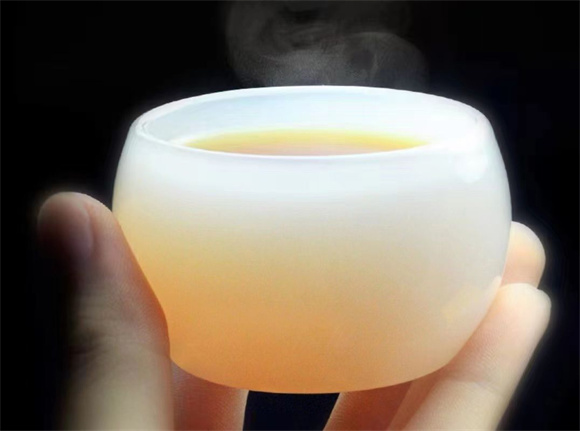 “江津玉”制作的茶杯。江津区委宣传部供图 华龙网发