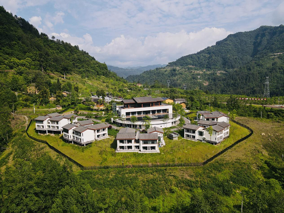 中益乡“初心学院”远景。石柱农旅集团供图 华龙网发