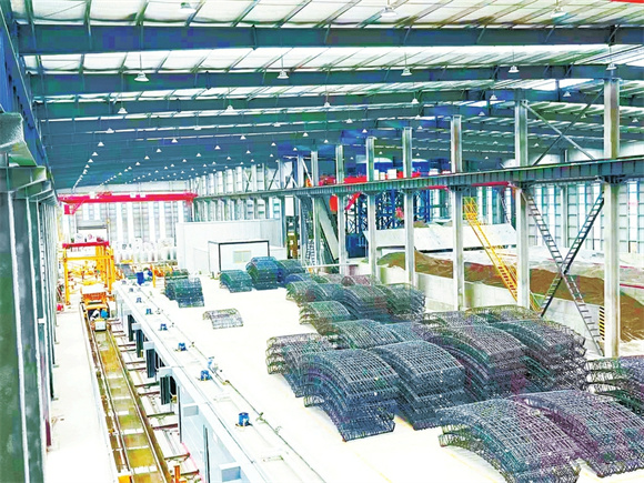 中铁重庆装配式建筑工业化项目地铁管片流水生产线。合川区招商投资局供图