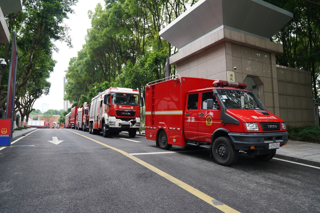 3相关车辆。重庆市消防救援总队供图