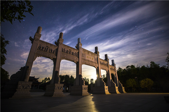 宝顶星空。宝顶镇供图