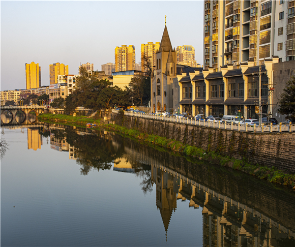濑溪河河景。肖献果 摄 濑溪河河景。肖献果 摄