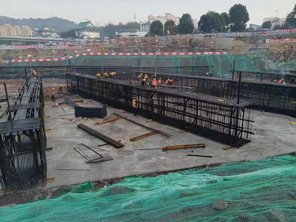 两江新区第一人民医院扩建项目正加快建设。两江新区建管中心供图