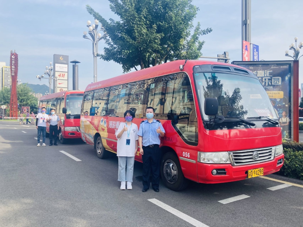 Citizens can take the bus to visit Nanbin Road for free. (Photo provided by South Public Transport)