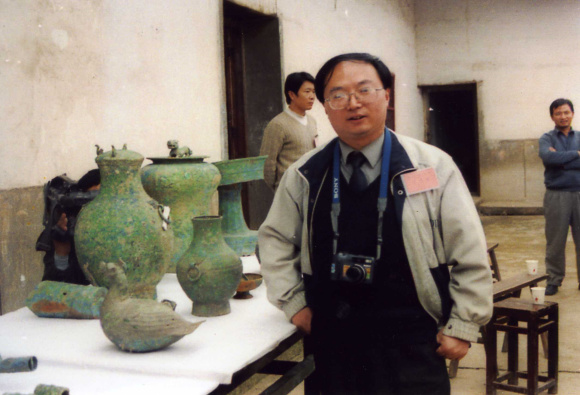2002年在小田溪遗址考古发掘现场