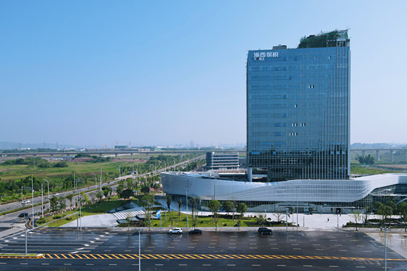 4重庆永川综合保税区综合服务楼。龚毅 摄