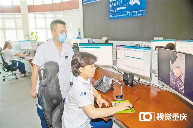 重庆已建成57家互联网医院，近八成二级及以上医院开展预约诊疗服务 “互联网+医疗健康”让市民看病更便捷