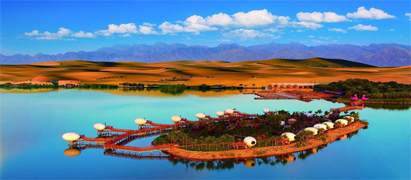 沙湖景区。宁夏回族自治区文化和旅游厅供图