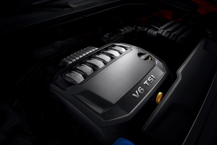全新途昂X 530V6车型搭载2.5T V6发动机。 上汽大众供图 华龙网发
