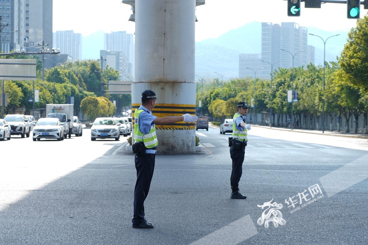 高新区第二届“我最喜爱的人民警察”系列报道㉚“高新骁骑”交巡警支队摩巡大队:守护“城市动脉” 铸造骁骑精神