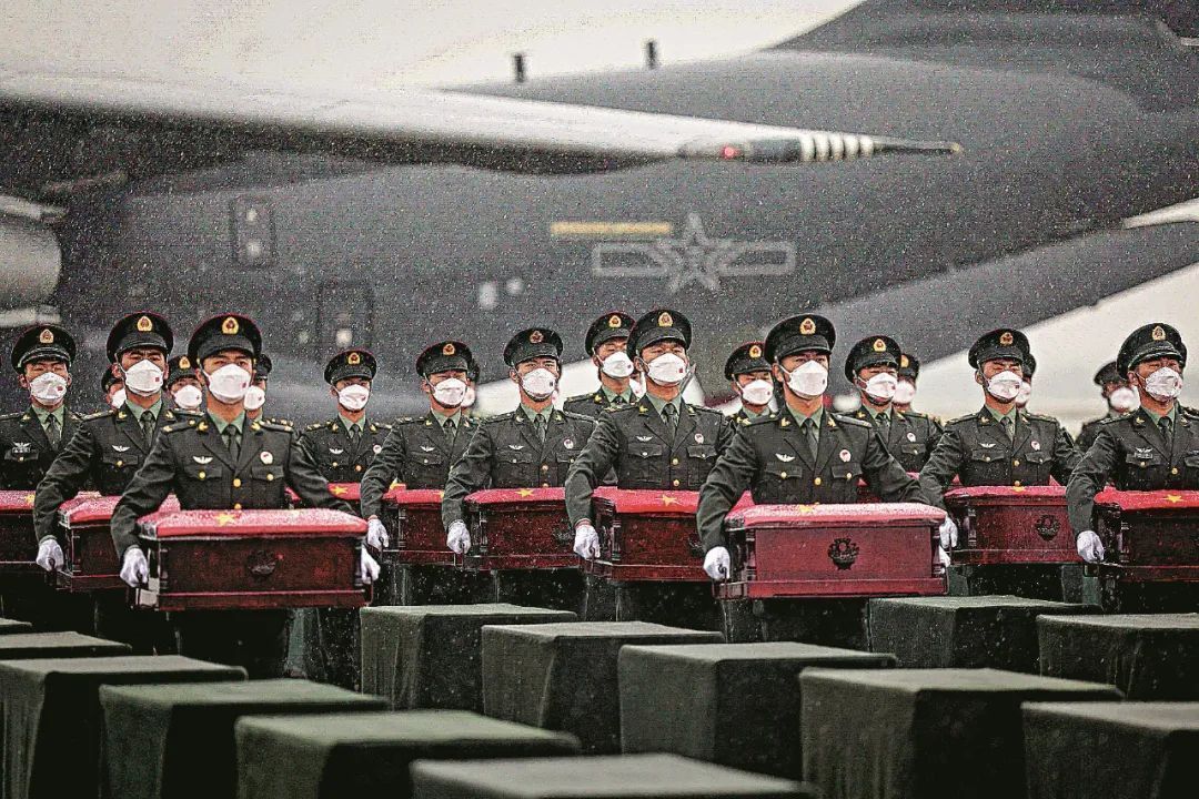 İ1