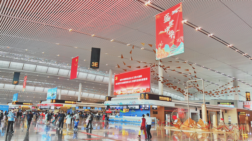 航站楼换新装。重庆江北机场供图