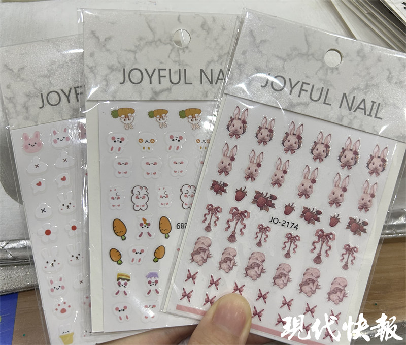 “新年战甲”做好了吗？美甲店上新了兔年生肖款3