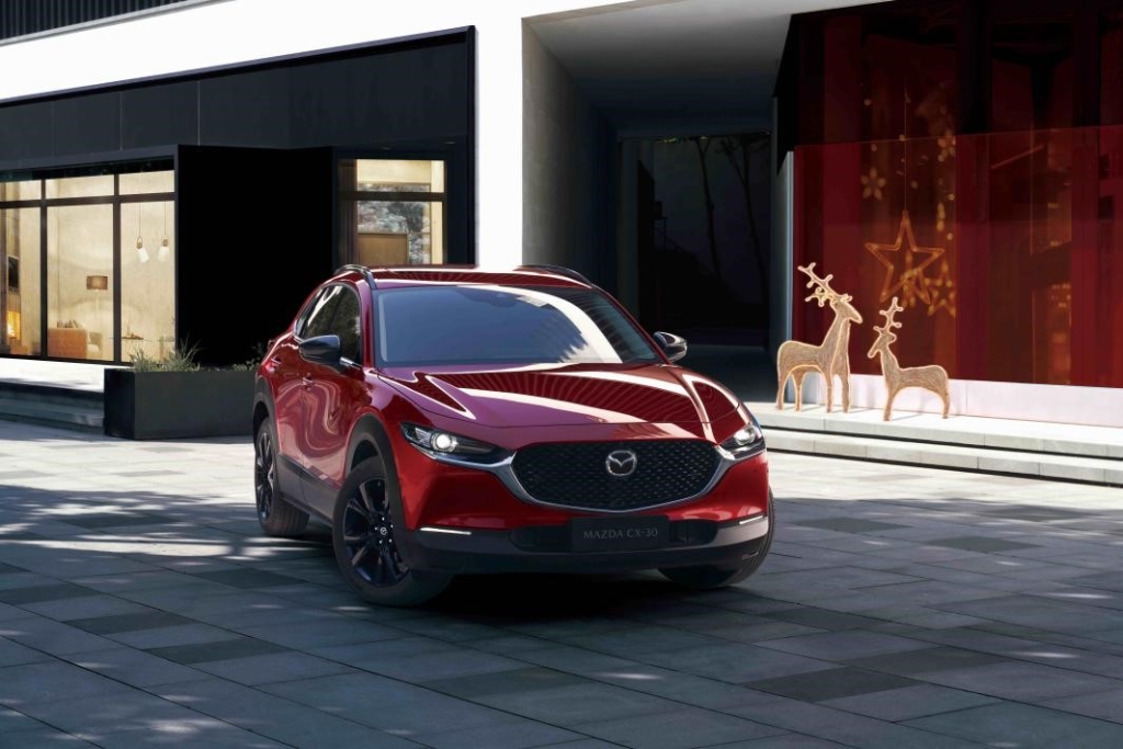 长安马自达次世代MAZDA3昂克赛拉黑曜版。长安马自达供图 华龙网发 长安马自达次世代MAZDA3昂克赛拉黑曜版。长安马自达供图 华龙网发