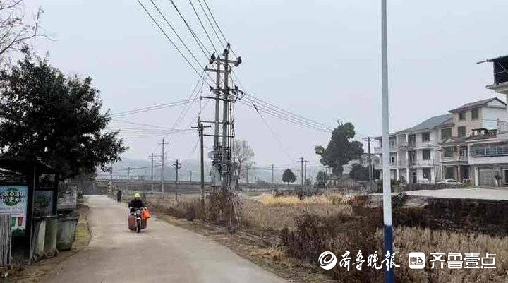 探访胡鑫宇老家：村里人每隔几天都会出去帮忙找3