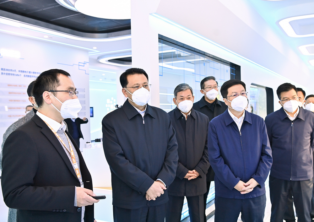 袁家军胡衡华专题调研科技创新工作并召开座谈会 以更大决心更大力气推动科技创新 为重庆高质量发展提供强大支撑1