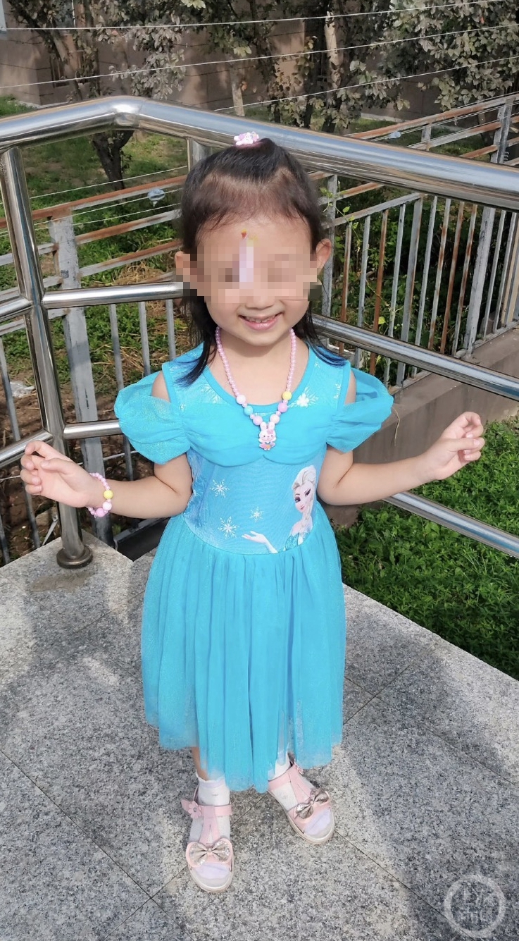 上海女童海滩走失引发幼儿安全讨论，专家：建议让孩子保持在45°视线范围内1