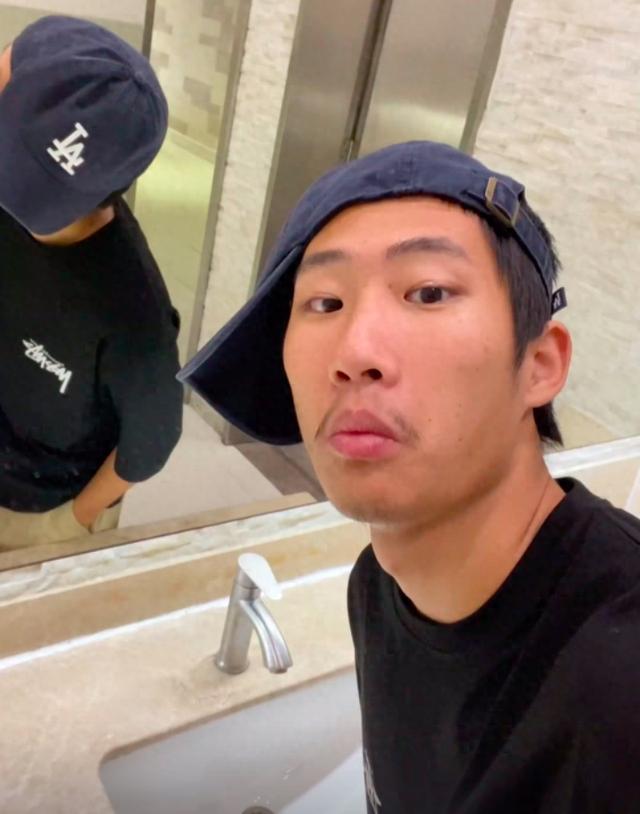 山东男孩于文亮十天涨粉百万 网友:松弛感治愈了我的“平凡羞耻症”4
