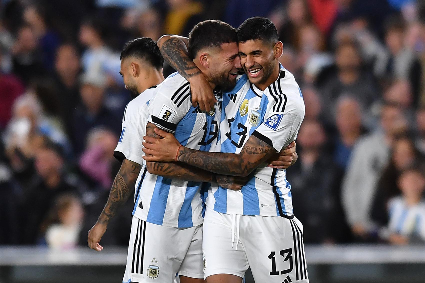 【世预赛】梅西两次射门击中立柱，阿根廷小胜巴拉圭