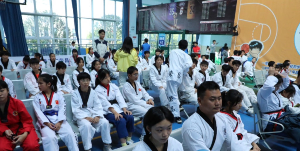 2023年川渝跆拳道公开赛在荣开赛。