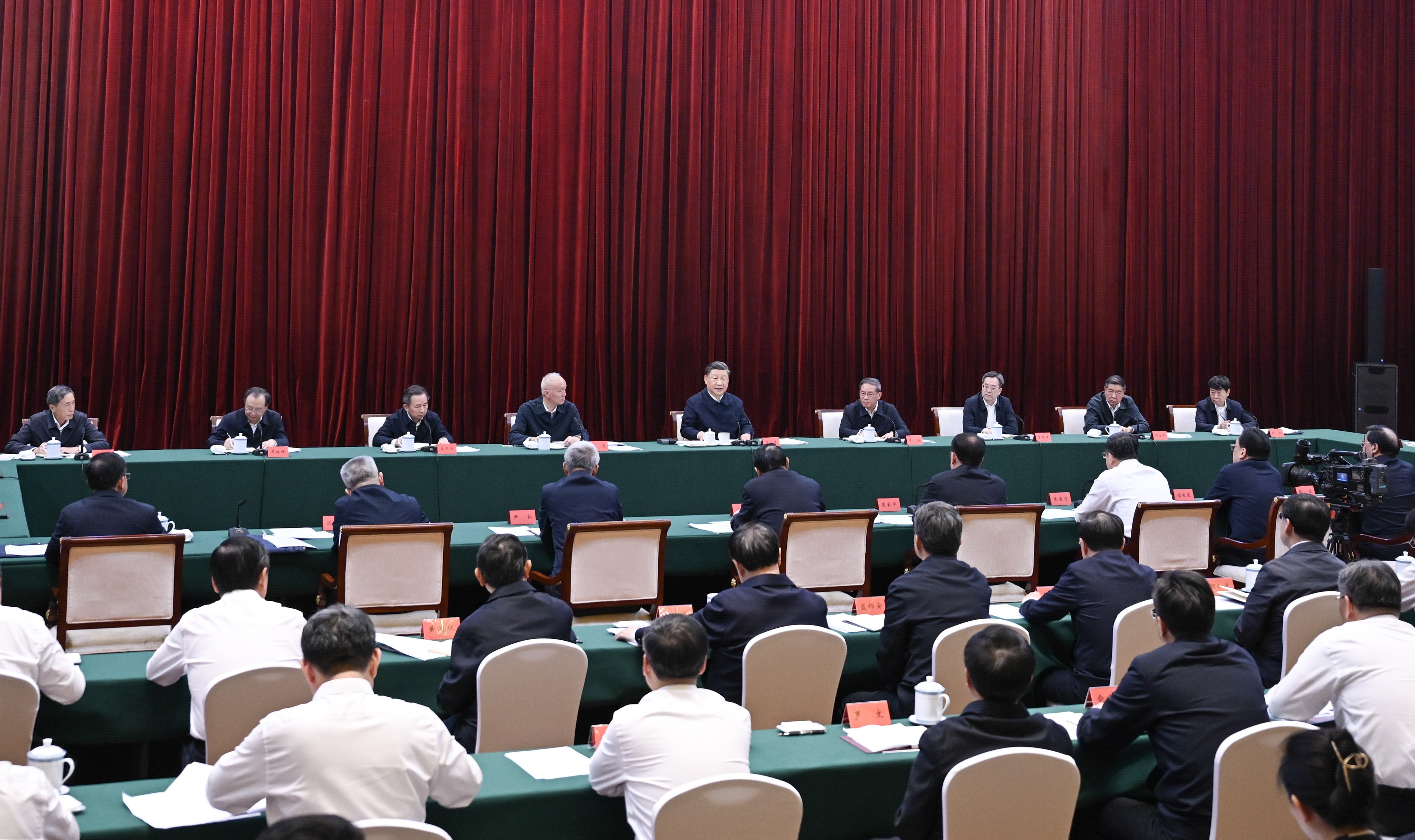 一见·推动长江经济带发展的四次会议，传递哪些重要讯息？