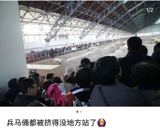 冲上热搜！网友：泰山南天门真有十万“天兵”3