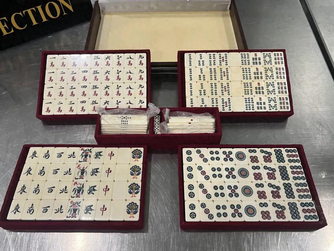 旅客行李X光机图像异常，开箱检查竟是一副麻将！无锡海关查获重2.32公斤象牙制品
