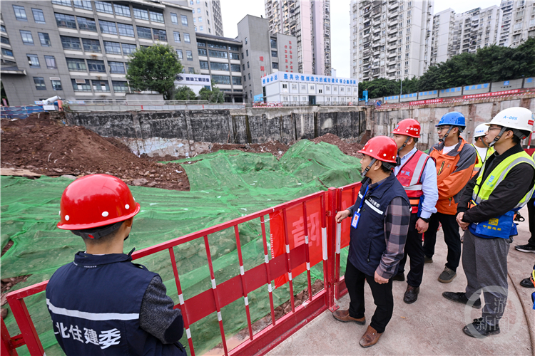 扬尘控制不到位、灭火器摆放不规范 江北区5个在建项目被处罚2