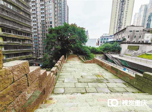 太平门古城墙遗址修缮完毕</p><p>市民将目睹重庆古城墙遗址中保存较好的城墙段之一2