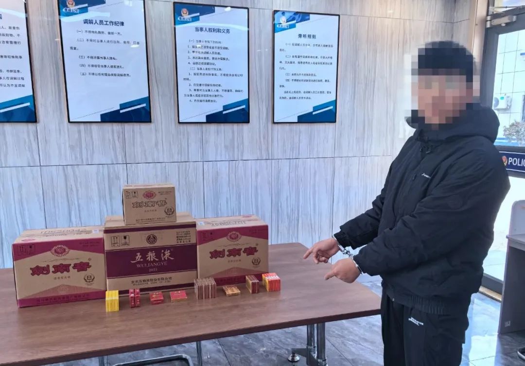 男子开着“相信公安”的车偷五粮液 菏泽警方：如你所愿7