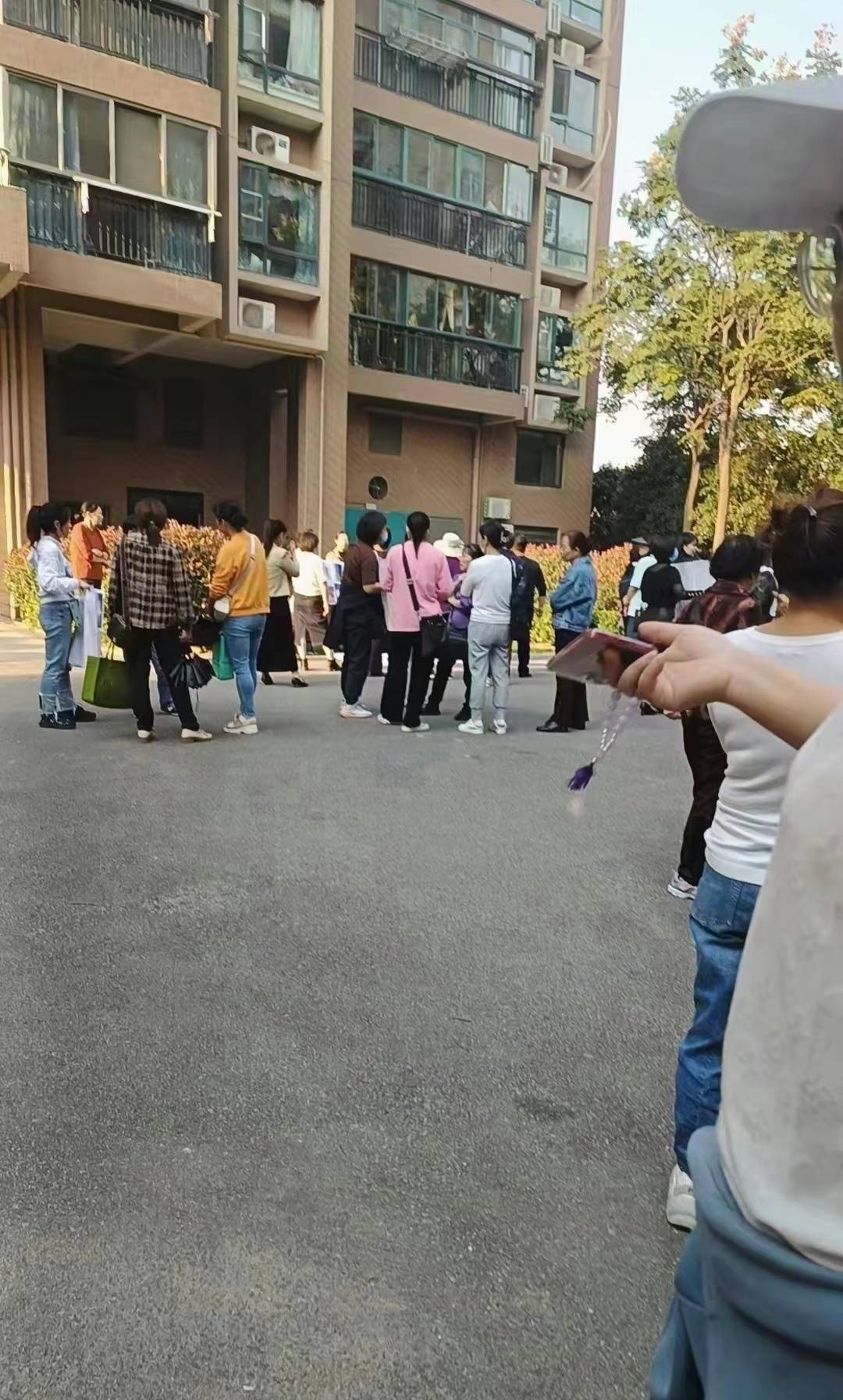 武汉一名38岁月嫂被雇主殴打致死？公司：正尸检确定死因3