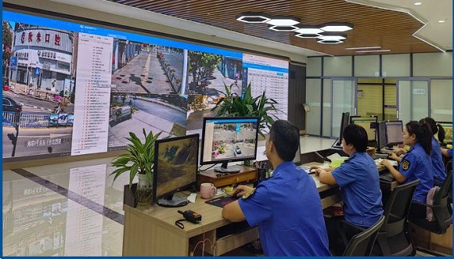 系统对城区情况实时监控。秀山县委宣传部供图 华龙网发