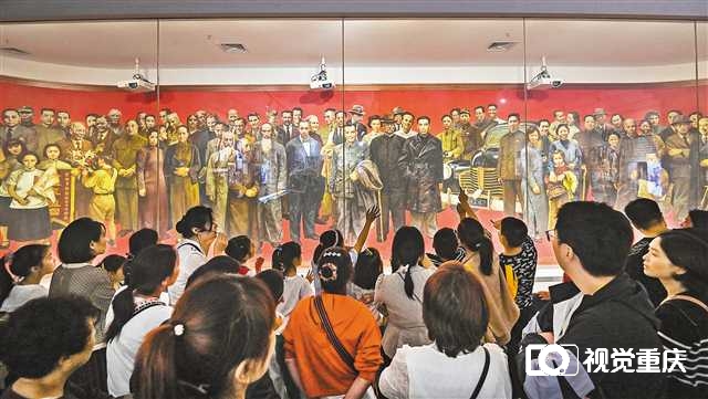红岩革命历史博物馆4天迎来游客近20万人次 重庆红色旅游热度持续增长1