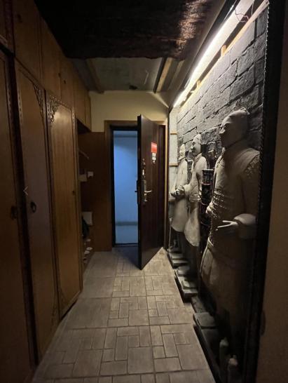西安兵马俑酒店冲上热搜？店方：生意还不错 有人付了钱不住看看就走，有人一住就一周1