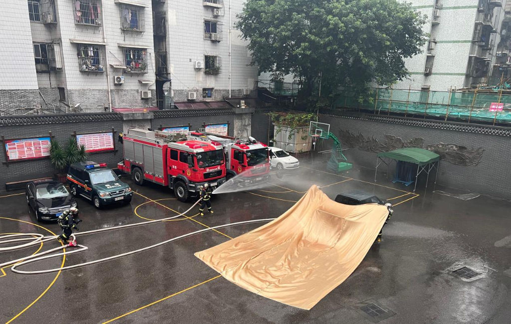 器材论证展示现场。渝中区消防救援支队供图 华龙网发