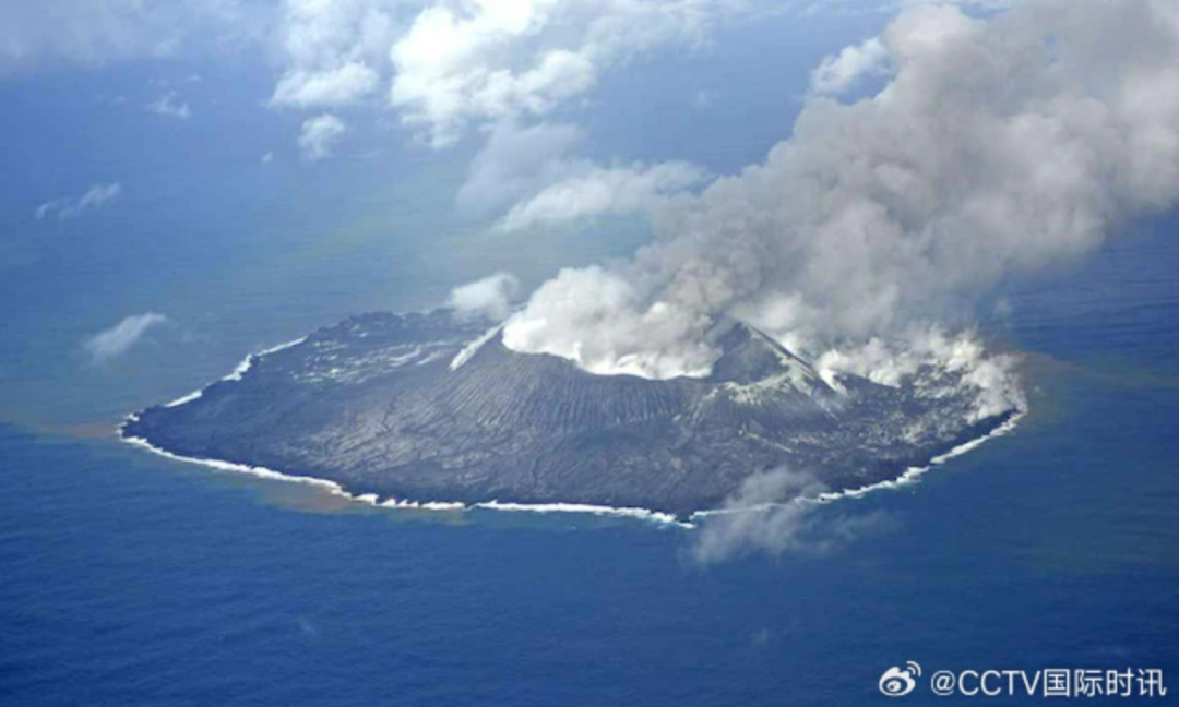 日本一火山喷发1