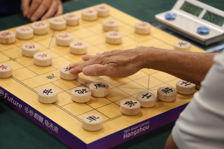同一个赛场，运动员最大年龄差是多少？答案是：相差70岁4