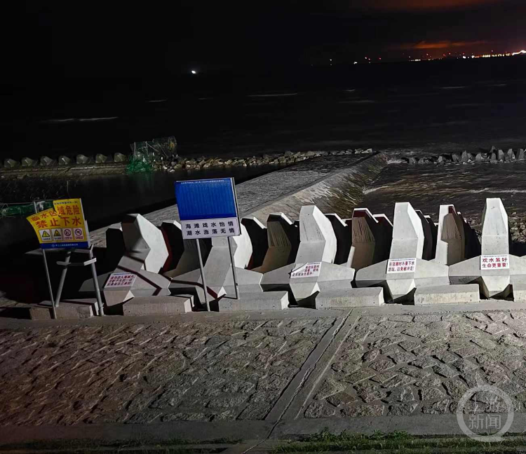 上海4岁半女童海滩走失近100小时：海滩入口已被封堵，救援范围扩大4