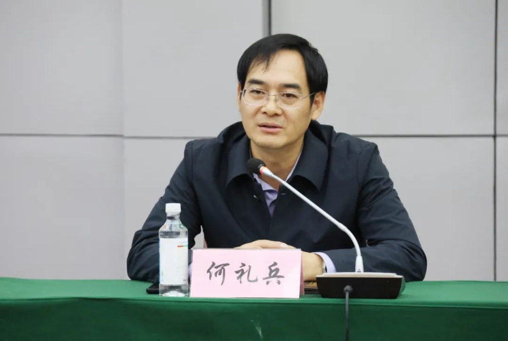 潼南区委常委、宣传部长何礼兵讲话