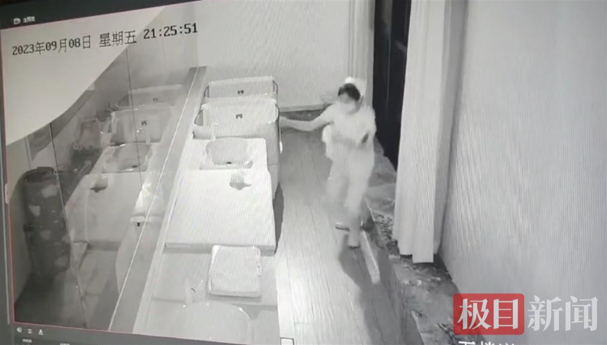 满月男婴被护工拍打后医院诊断脑损伤，月子会所：护工被警方行政处罚并已停职2