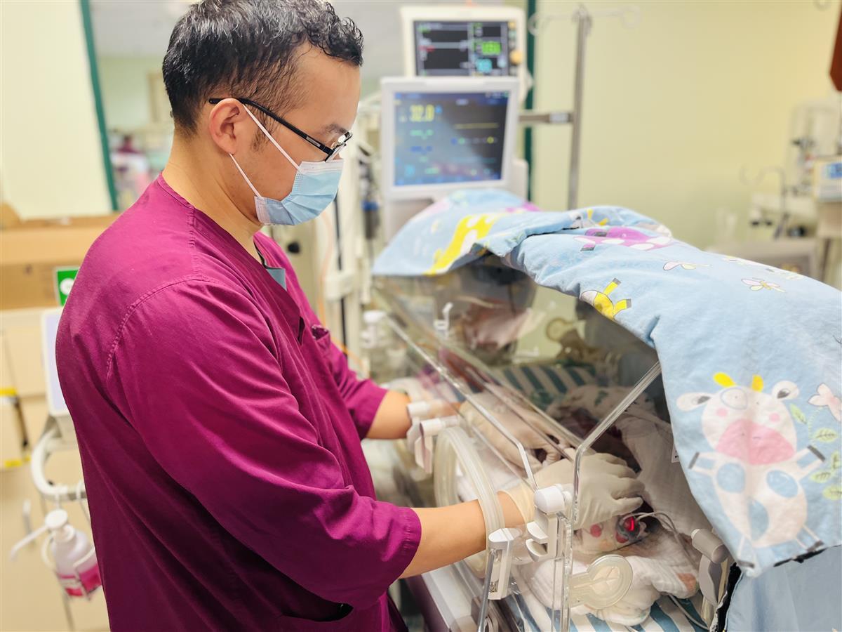 出生时体重550克，“巴掌宝宝”120多天闯过生死关！2