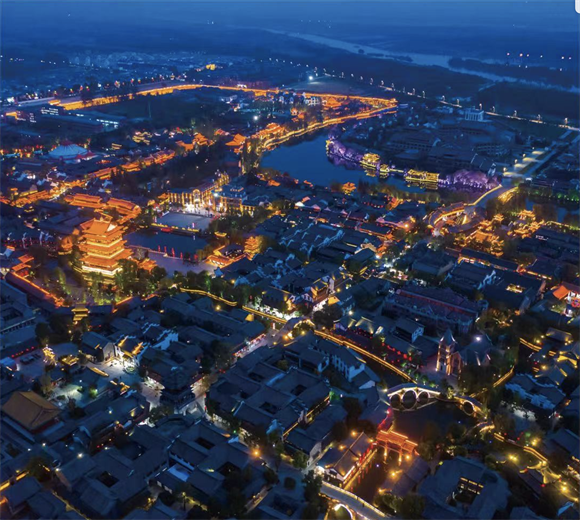 台儿庄古城的迷人夜景。主办方供图 华龙网发